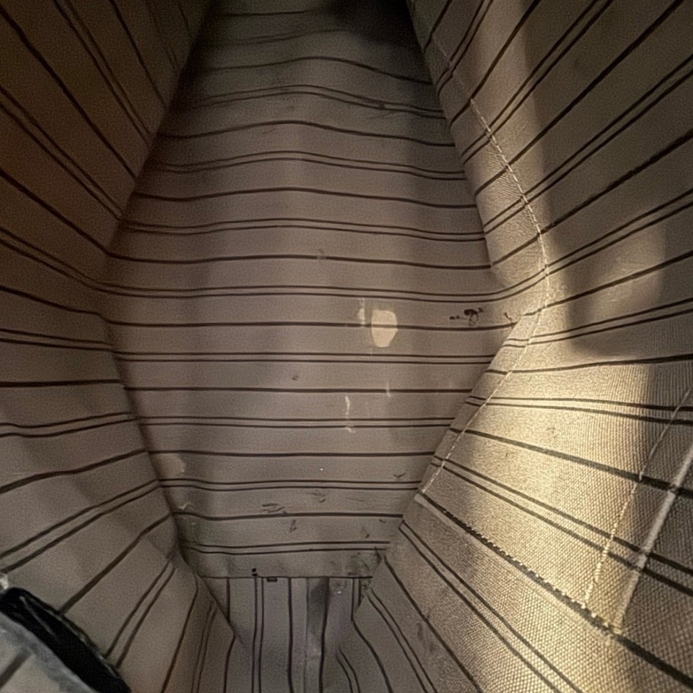 Louis Vuitton Black Bagatelle Hobo Bag - Picture 9 of 14